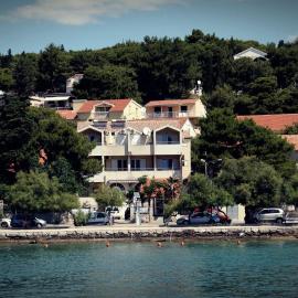 Apartmenthaus Kosirina-Tisno, Hotel in Tisno