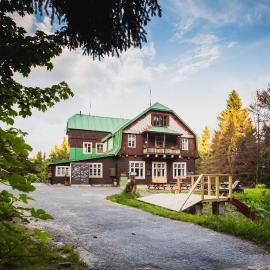Turnovská chata, Hotel in Kořenov