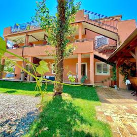 Apartments Tajana, מלון בנוביגראד איסטריה