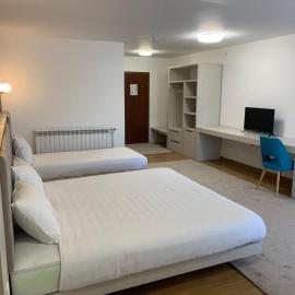Royal L Hotel, viešbutis mieste Carev Dvor