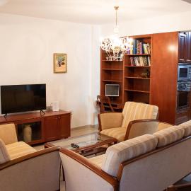 Luxury Apartment, near Pinikoudes beach, Hotel in Larnaka