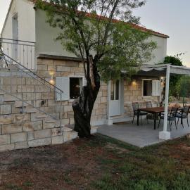 Olive Grove House Lumbarda, hotel in Lumbarda