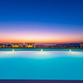 Mint Retreat Suites, hotel v destinaci Kalandra