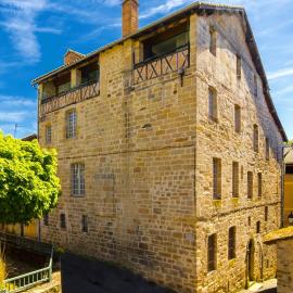 Chambre d'hôtes Conquans, hotel u gradu Fižak