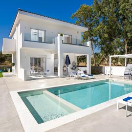 Constantinos Villa, Sublime Island Εscape, By ThinkVilla, хотел в Панормос Ретимно