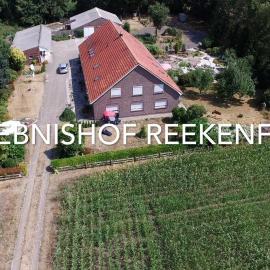 Viesnīca Erlebnishof Reekenfeld Wohnmobilstellplatz pilsētā Barßel