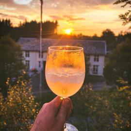 Villa Edvin - Slow living, hotelli kohteessa Eide