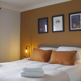 The Pavilion - Stunning, 4 Bedroom House with Free Parking