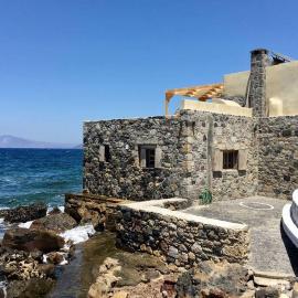 Poseidon House, hotel a Mandrákion