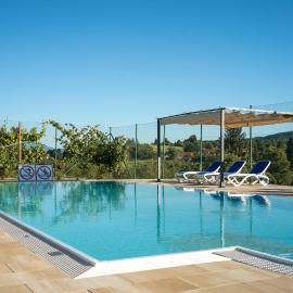 Tourist Center Marko – hotel w mieście Oštarski Stanovi