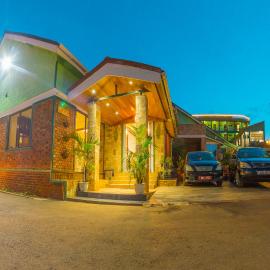 Viesnīca Shangri-la Hotel Muyenga pilsētā Bugolobi