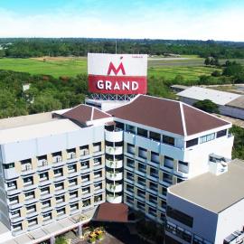 MGRAND, hotel a Roi Et