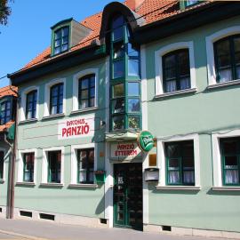 Bacchus Panzió, hotell sihtkohas Eger