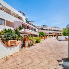 GuestHost - Kartibubbo Village Experience, hotel i Granitola