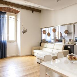 Pietrasanta Luxury Design Apartment – hotel w mieście Pietrasanta