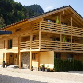 Leos Alpenchalet - inclusive Sommer Bergbahnticket und E-Auto Ladestation, hotel Oberstdorfban