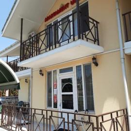 Apartment Ureki, hotel in Ureki
