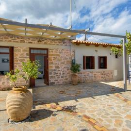 Pavlakis Lemon-Tree House