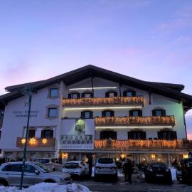 Hotel Tschurtschenthaler, khách sạn ở Dobbiaco