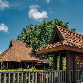 Inpawa Hotel, hotell i Ban Phai