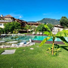 Kreuzwegerhof Nals - Historic Nature Stay with Pool near Meran & Bozen