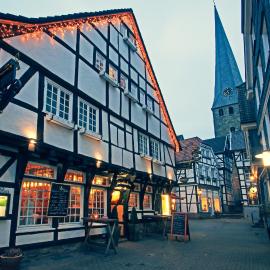 Zur alten Krone โรงแรมในฮัททิงเงน