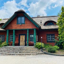 Szczęśliwisko, hótel í Różanów