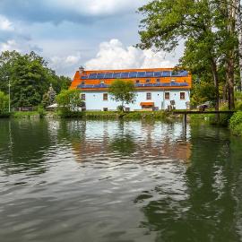 Penzion Bačalský mlýn, hotel a Morašice