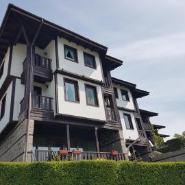 Вили Болярка, hotel in Kŭrdzhali