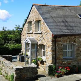 The Smithy, Hotel in Llandyfrydog