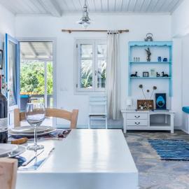 Myrto Blue Holiday House, Hotel in Stafylos