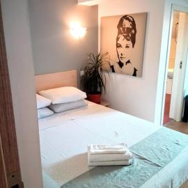 Central Guesthouse, hotel v Bukurešti