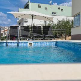 Villa Aninka, hotel v destinácii Komarna