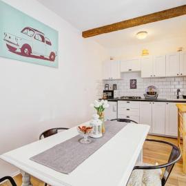 Vacation home Korina: Senj şehrinde bir otel