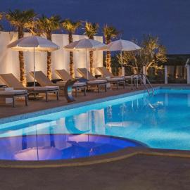 Luxury Apartments White Villa Violeta, hotel in Mandre