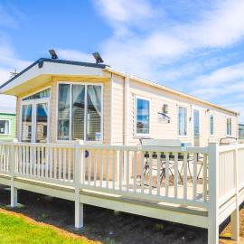 Big Skies Platinum Plus Holiday Home with Wifi, Netflix, Dishwasher, Decking