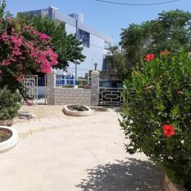 Sea Breeze 2, מלון בהאראקי
