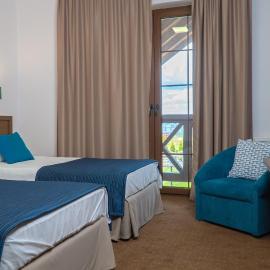 HOTEL CICHA WODA NIEPORĘT, hotel din Nieporęt