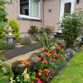 Treetops Bungalow Loch Ness, hotel in Drumnadrochit
