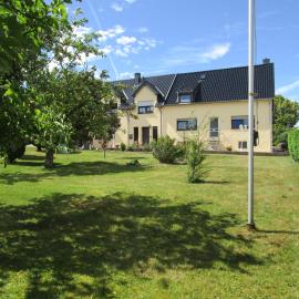 Ferienhaus Schöne Aussicht, hotel em Esch