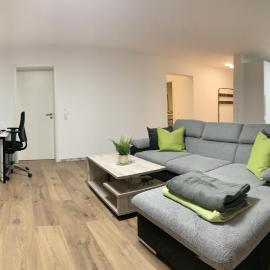 Firmen & Ferienwohnung Brecht 1