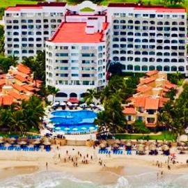 VILLA PARA 5P 4A 1M dentro del Hotel a un lado del Krystal IXTAPA Con Playa WiFi