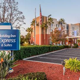 Holiday Inn Express Fremont - Milpitas Central by IHG，弗里蒙特的飯店