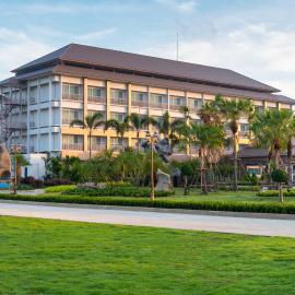 Swan Lake Hotel Sattahip, hótel í Sattahip