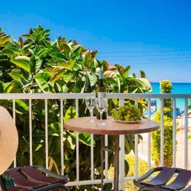 Beachfront Suites Lourdas
