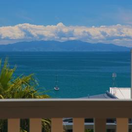 THE WAIHEKE PAD - in the heart of Oneroa! - Be My Guest Waiheke