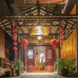 Ridge Inn、竜勝のホテル