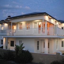 Shore's Edge Luxury Oceanfront Home, hotel in Hermanus
