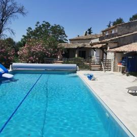 Le Mas de Cocagne - Gite et Chambre d'hôte - Piscine et SPA, hotel in Saint-Maximin-la-Sainte-Baume
