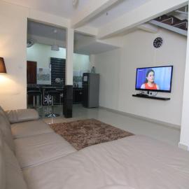 Homestay Hj Esmon 3 UTHM Parit Raja, hotel in Parit Raja